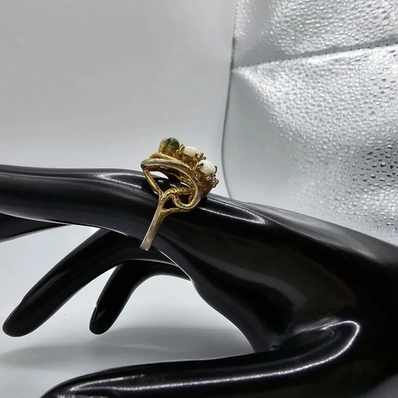 Vintage Designer Hallmarked Jade & Opal Cocktail Ring, Size 9 - Picture 3 of 5